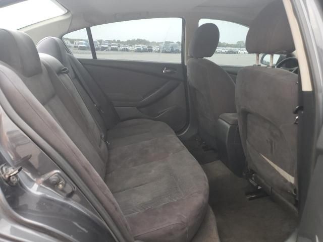 2010 Nissan Altima Base