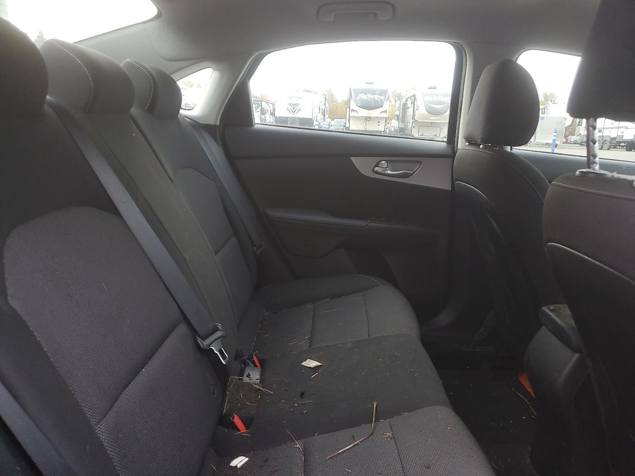 2024 KIA Forte lx