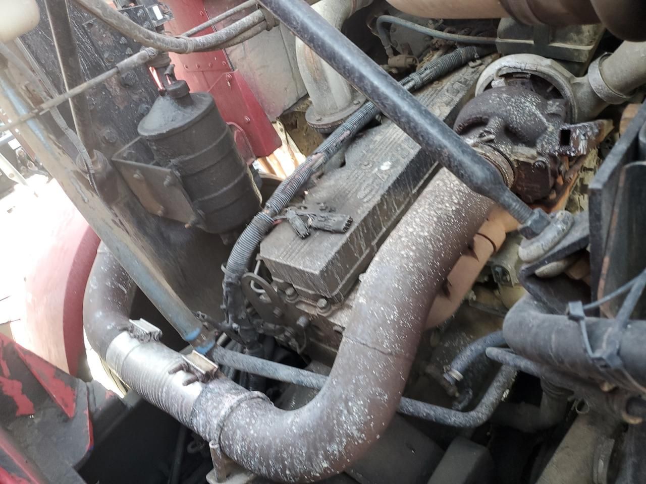 2003 Volvo WXR Refuse Truck