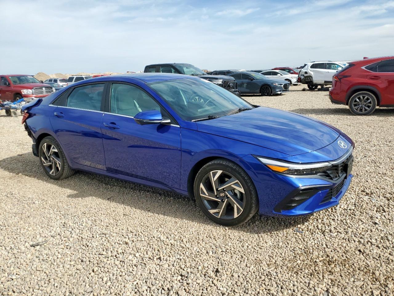2024 Hyundai Elantra Limited