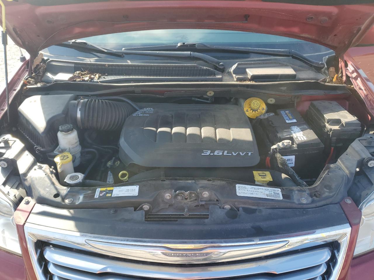 2016 Chrysler Town & Country Touring