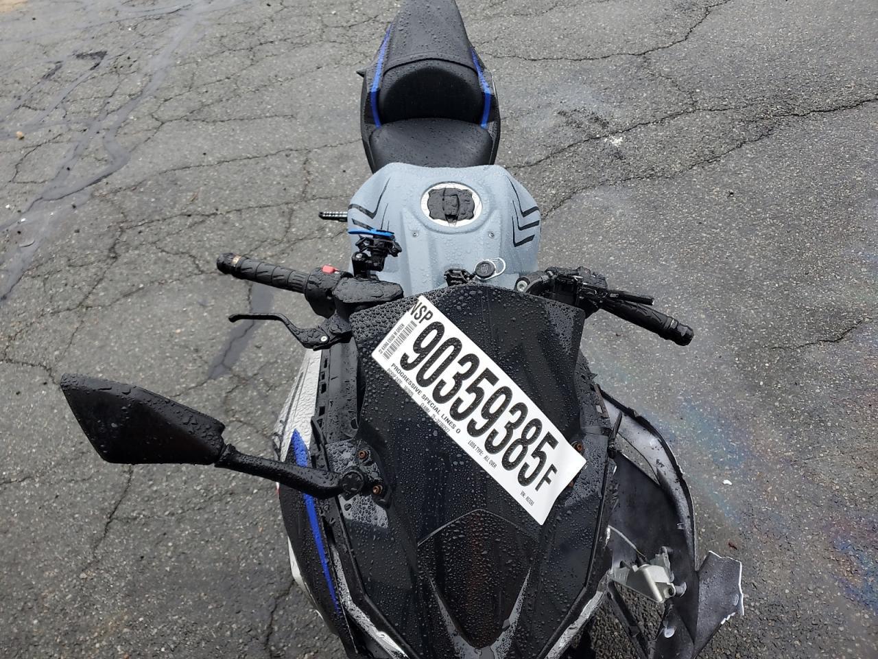 2022 Kawasaki EX650 M