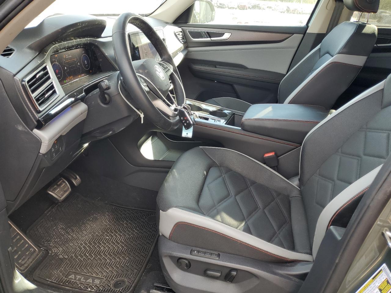 2024 Volkswagen Atlas Peak Edition sel