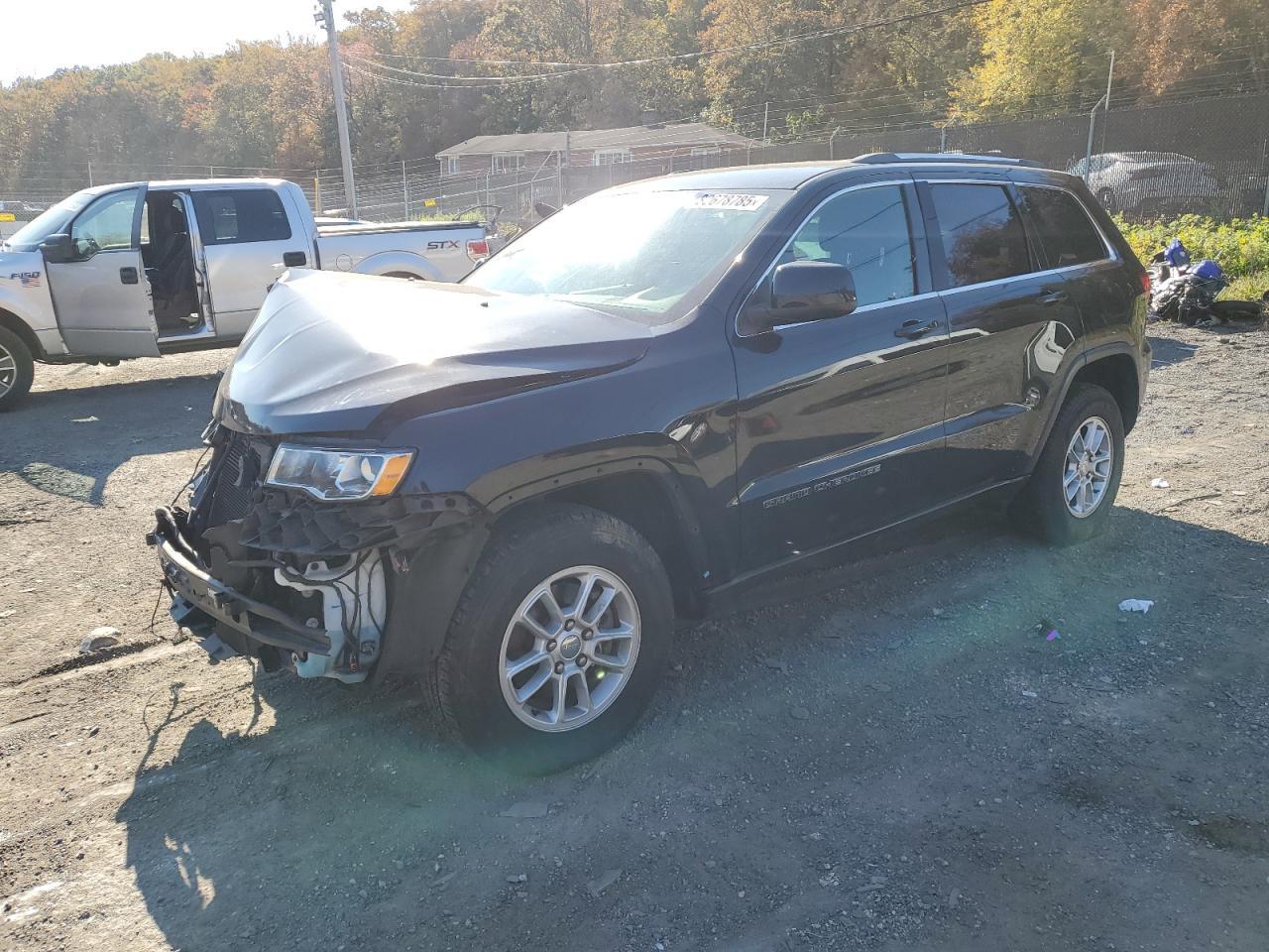 2019 Jeep Grand Cherokee Laredo
