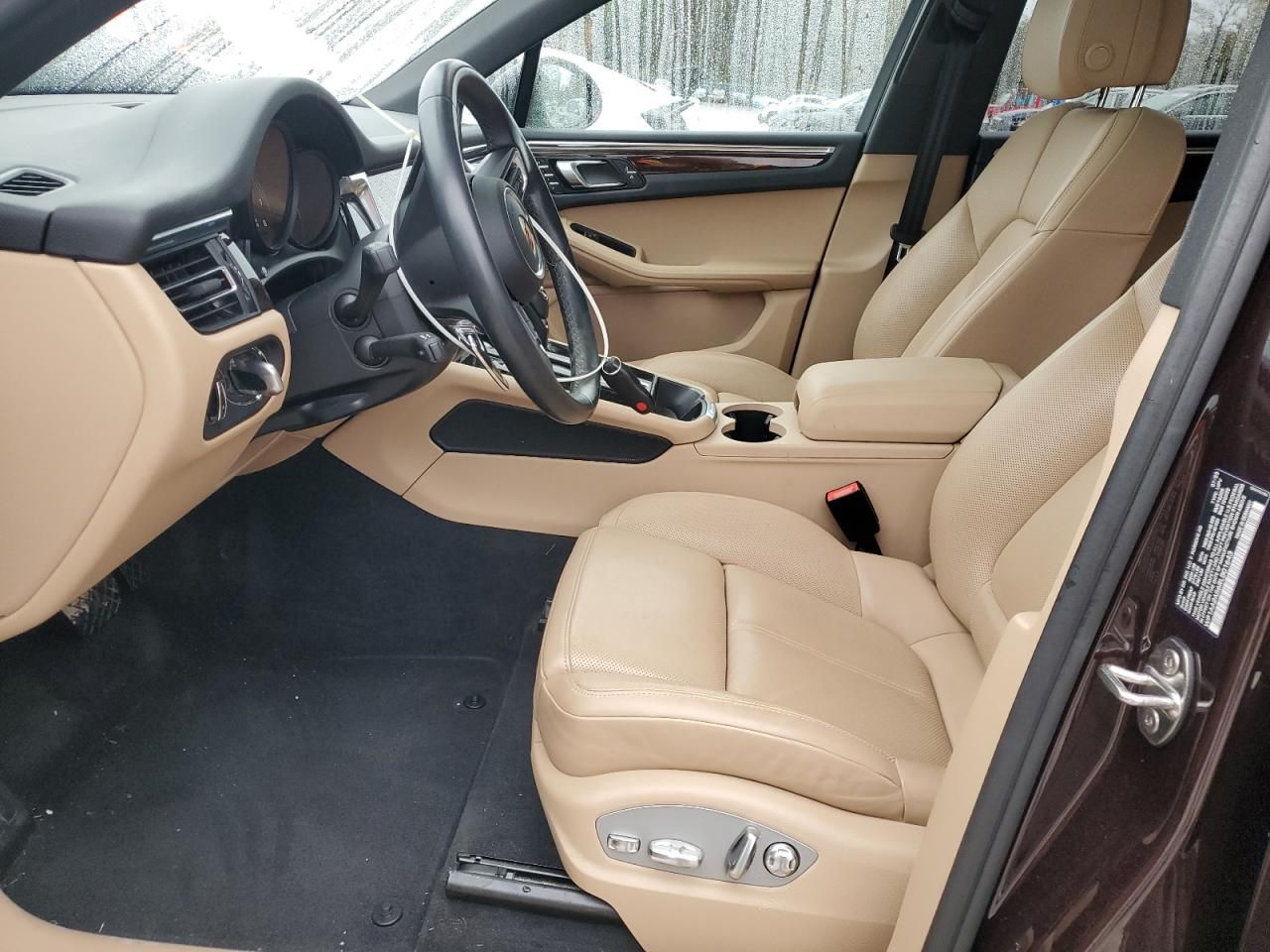 2024 Porsche Macan Base