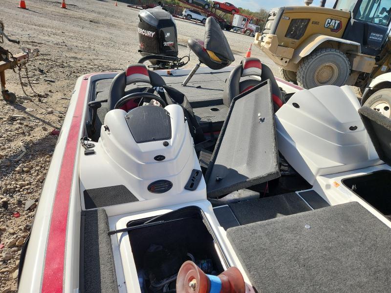 2008 Champion Boat-Boat