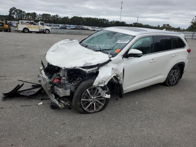 2018 Toyota Highlander SE