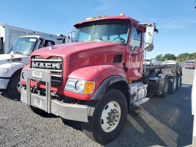 2007 Mack CV700 ROLL-OFF Container Truck