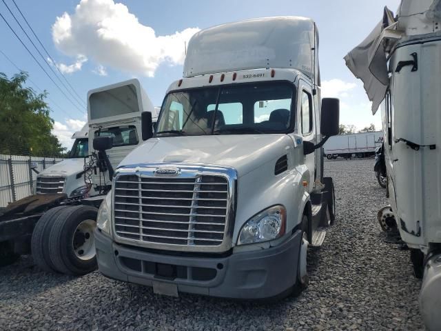 2017 Freightliner Cascadia 113 Semi Truck
