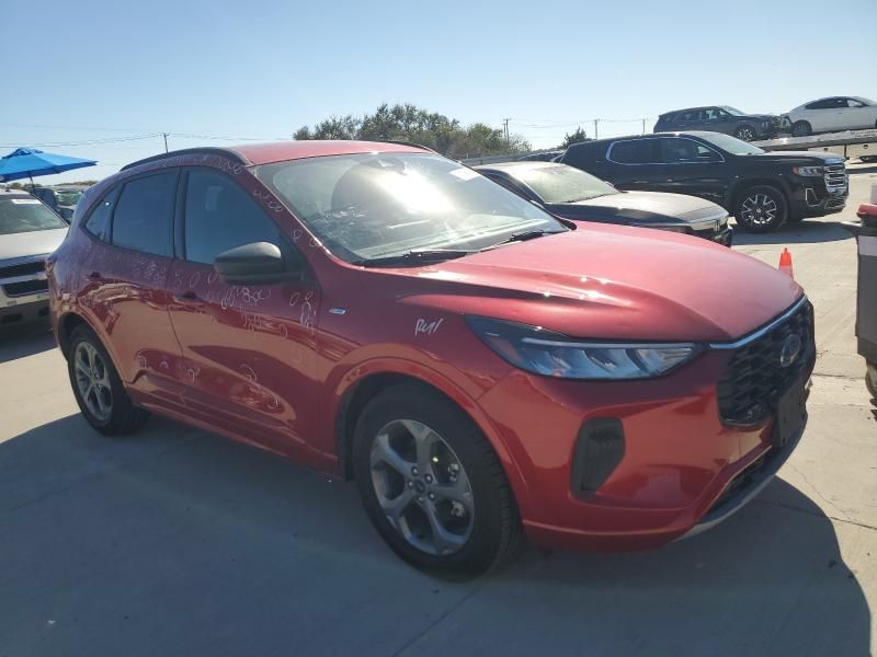 2023 Ford Escape st Line