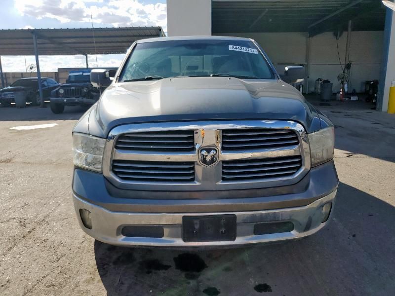 2013 Dodge RAM 1500 SLT