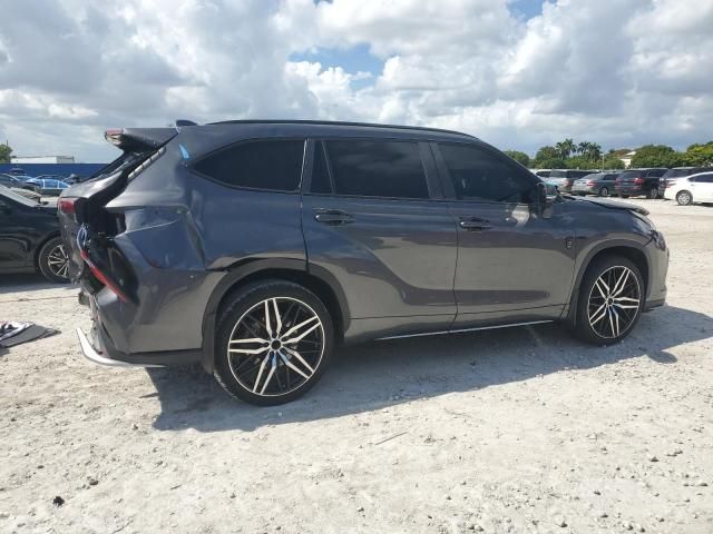 2022 Toyota Highlander xse