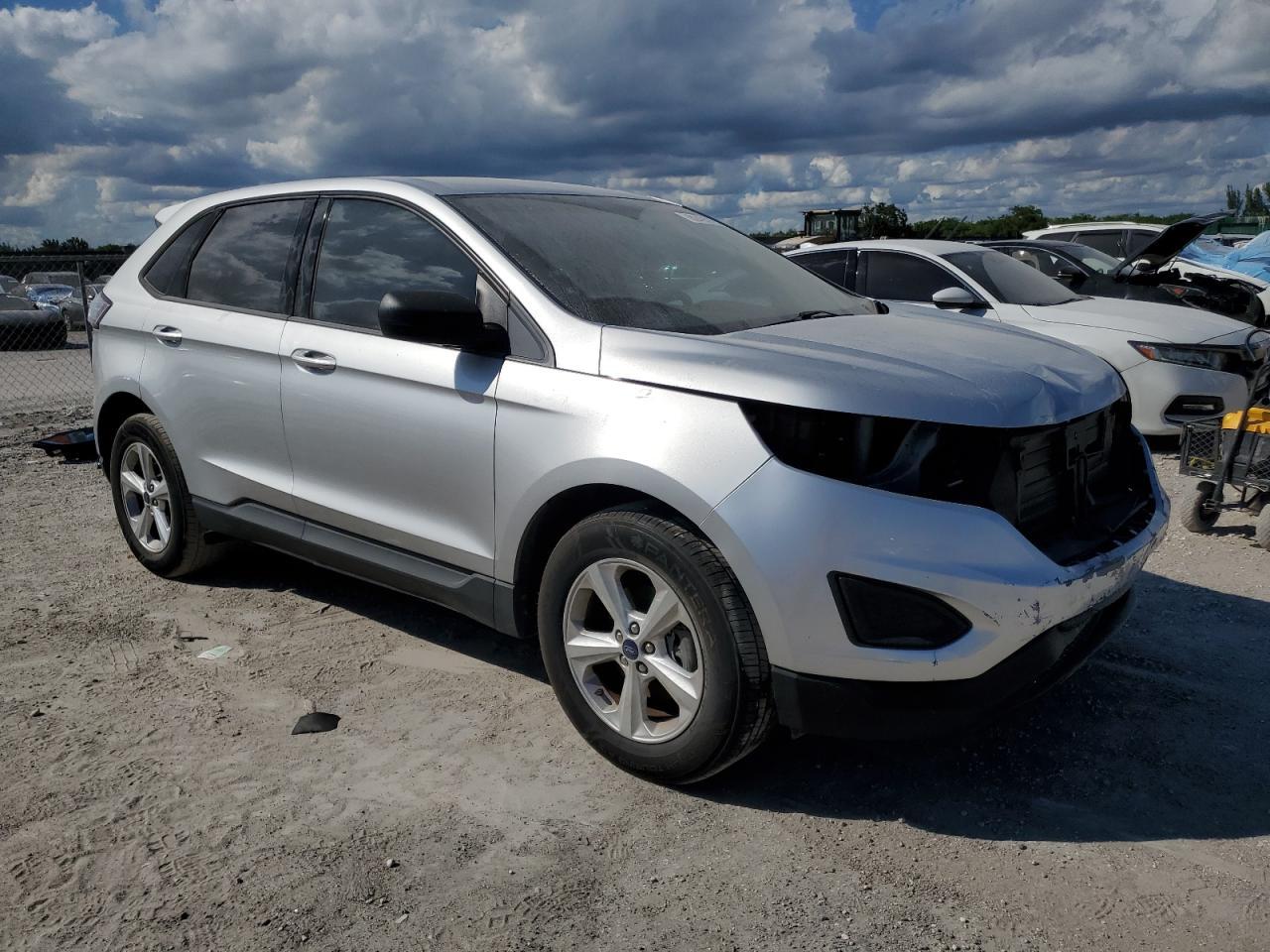 2016 Ford Edge se