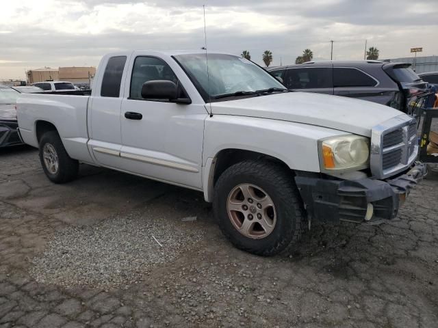 2005 Dodge Dakota SLT