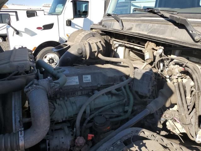 2018 Volvo Vnl Semi Truck