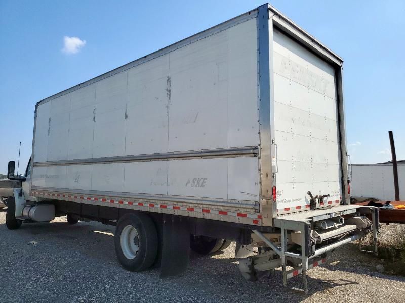 2022 International MV607-BOX Truck