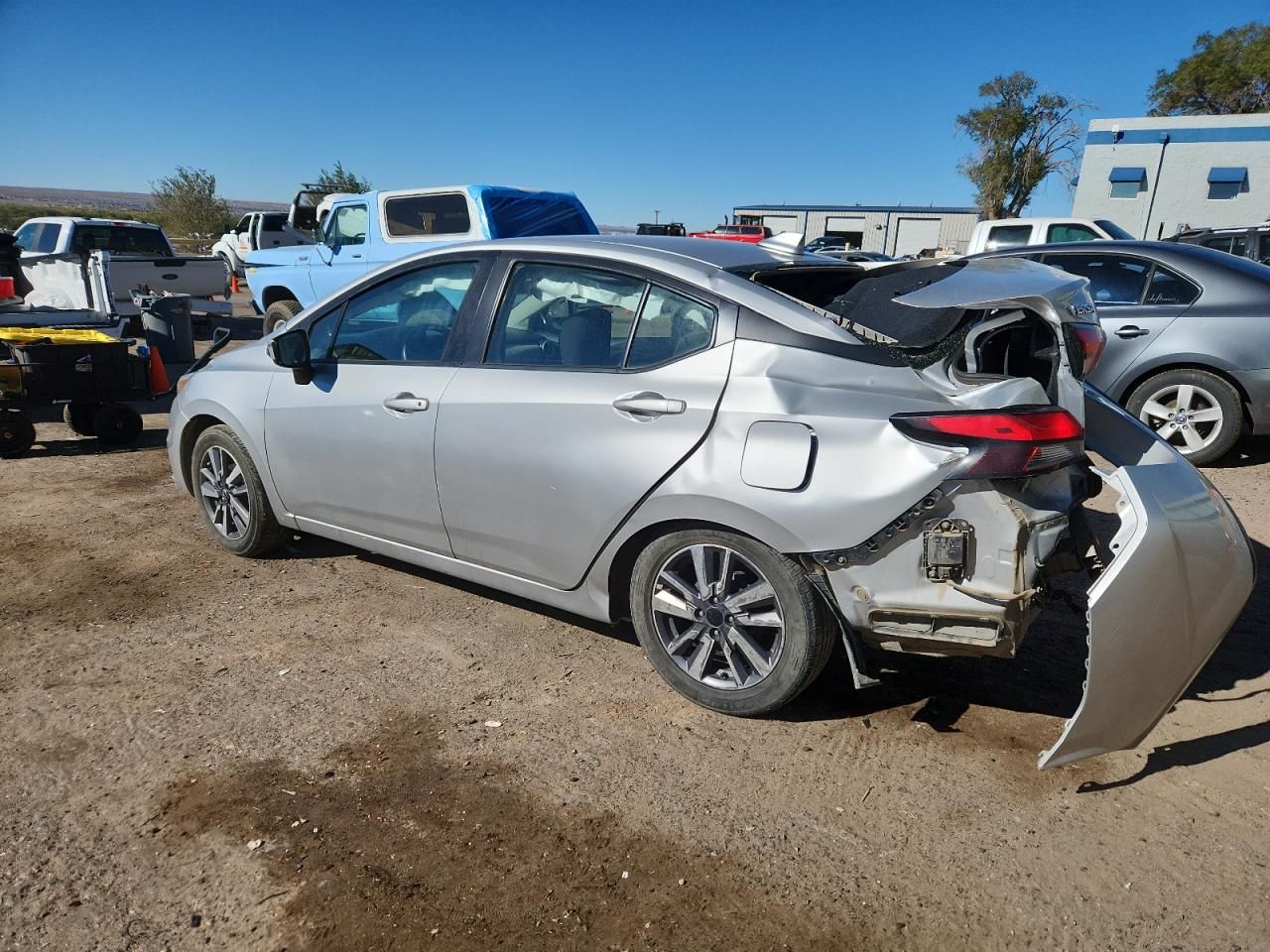 2020 Nissan Versa sv