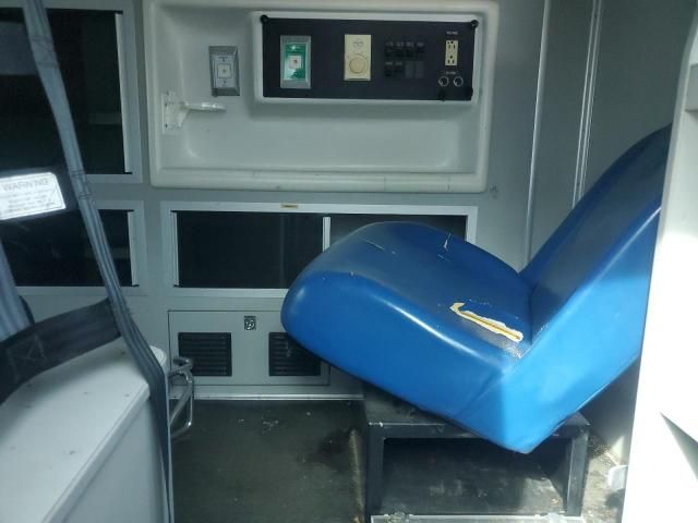 2013 Ford Econoline E350 Super Duty Van