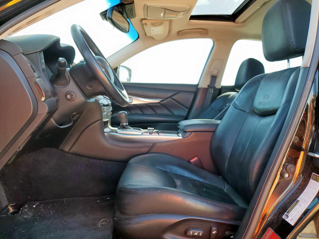 2011 Infiniti M37