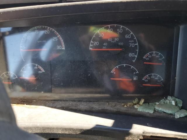 2006 Volvo VNL Semi Truck