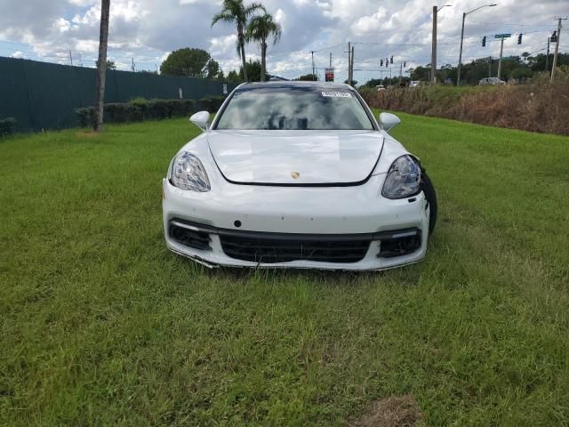2018 Porsche Panamera 4