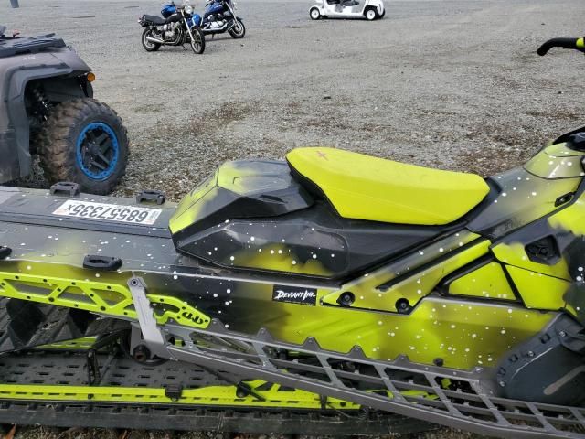 2023 Skidoo Summit X 850 E-TEC T