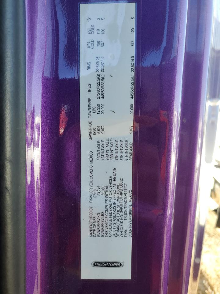 2019 Freightliner Cascadia 126 Semi Truck