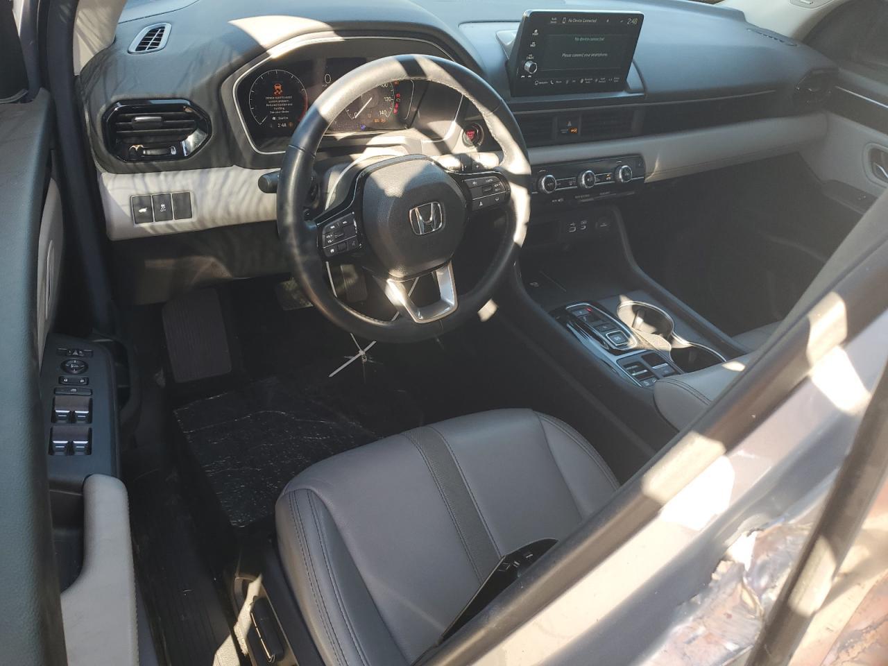2025 Honda Pilot Touring