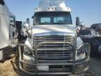 2018 Freightliner Cascadia 125 Semi Truck