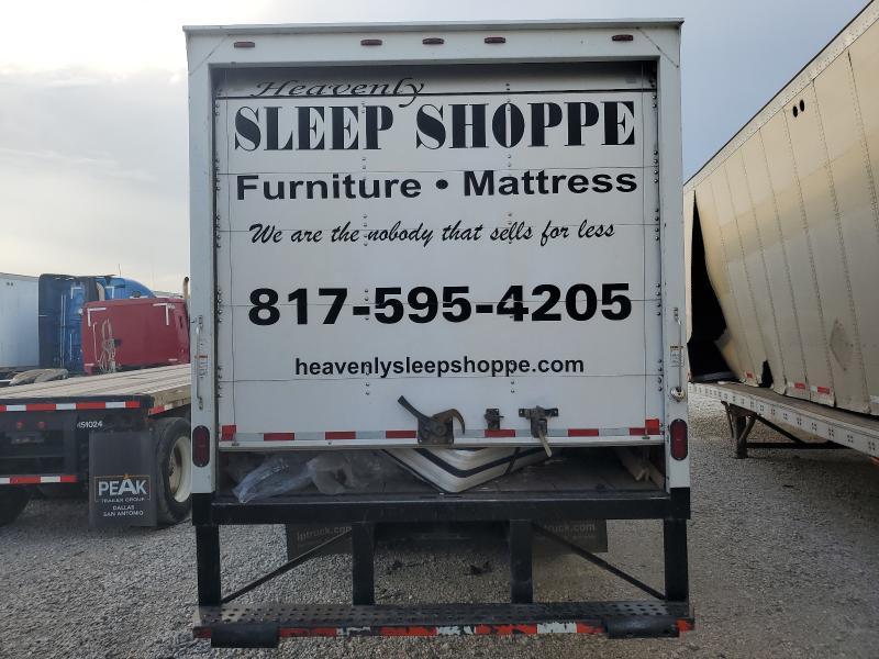 2019 Isuzu NRR BOX Truck