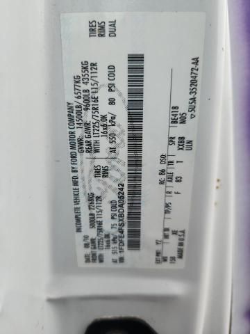 2011 Ford Econoline E450 Super Duty Cutaway Van
