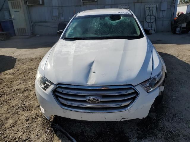 2015 Ford Taurus SE
