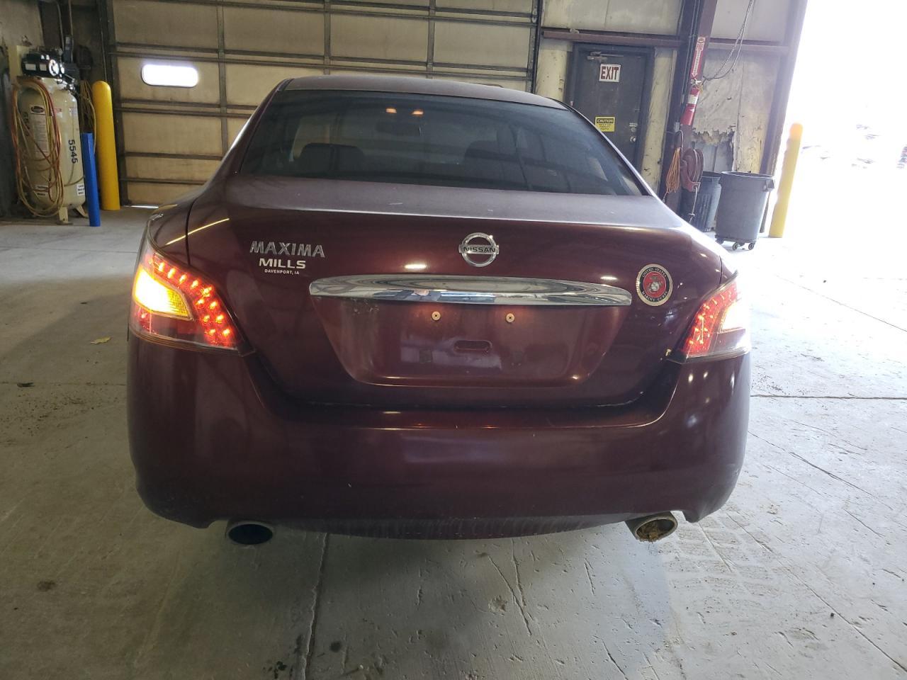 2012 Nissan Maxima s