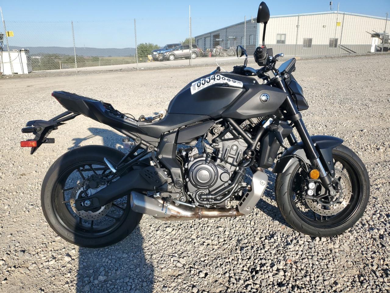 2025 Yamaha MTN690