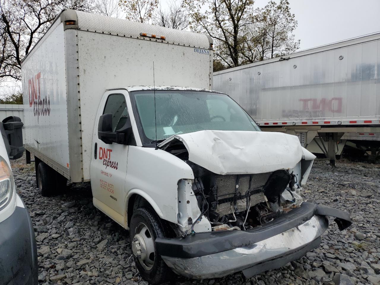 2016 Chev Express G4500