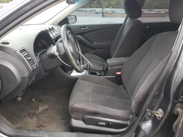 2010 Nissan Altima Base