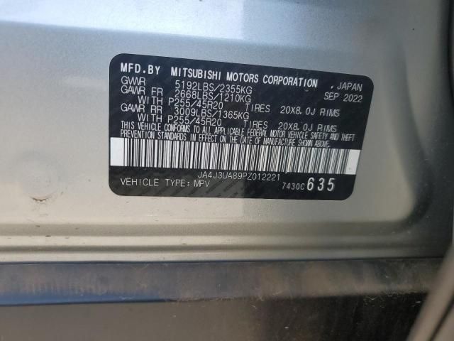 2023 Mitsubishi Outlander se