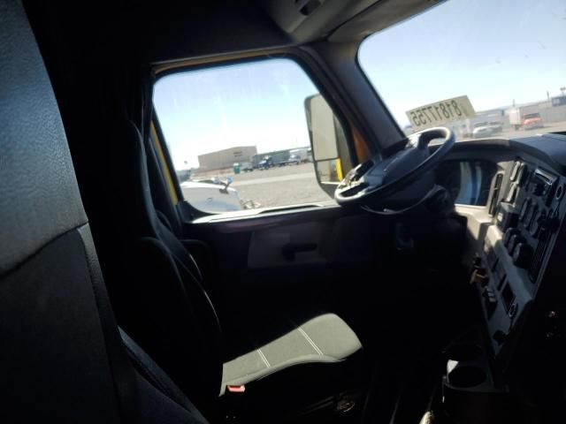 2018 Freightliner Cascadia 126