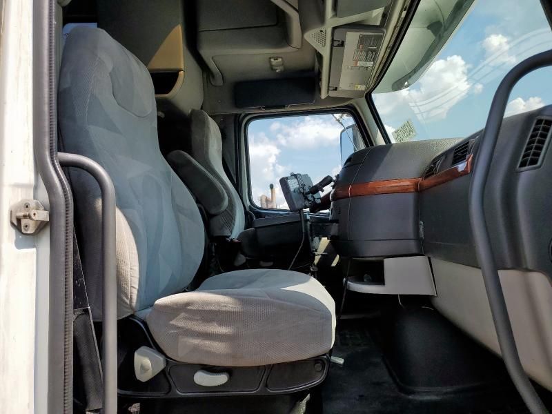 2007 Volvo VN VNL