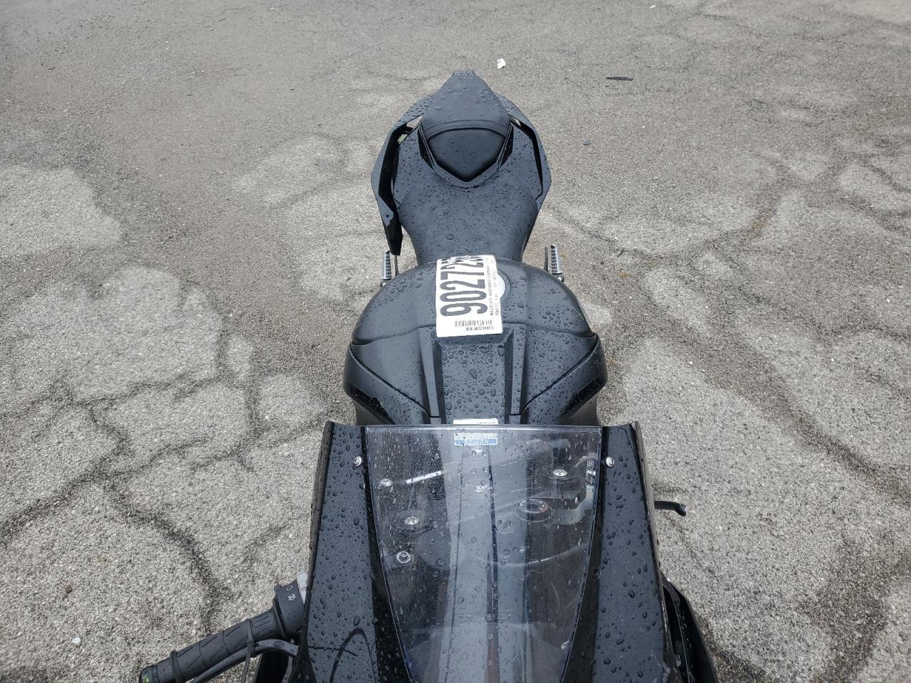 2025 Kawasaki ZX1002 M