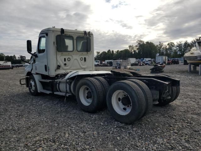 2020 Freightliner Cascadia 1-Semi Truck
