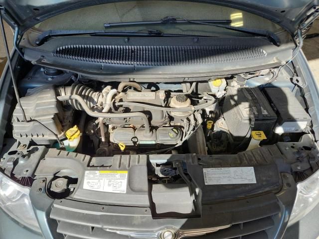 2007 Chrysler Town & Country LX