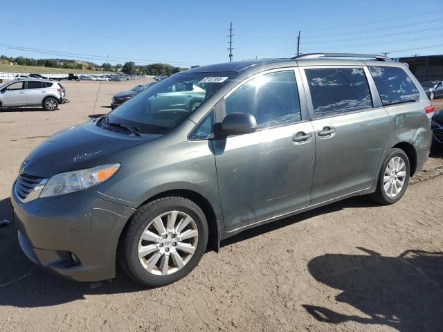 2012 Toyota Sienna XLE