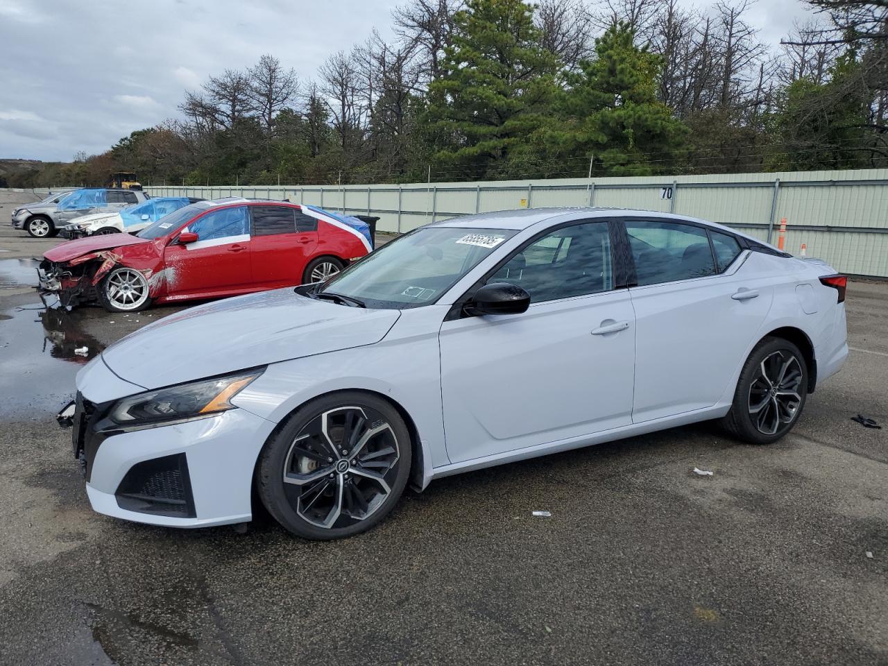 2024 Niss Altima