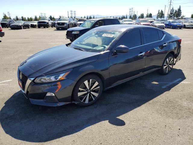 2022 Nissan Altima sv