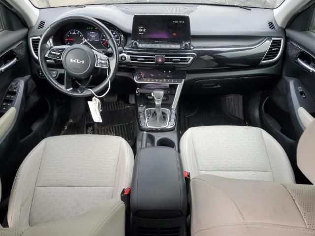 2023 KIA Seltos EX