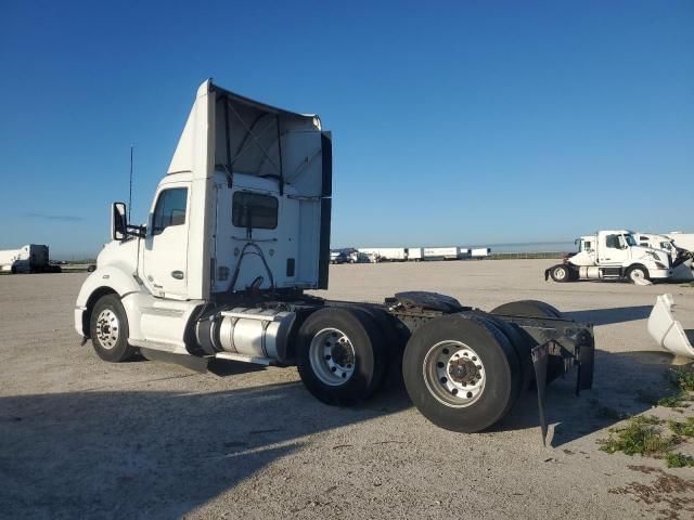 2019 Kenworth Construction T680