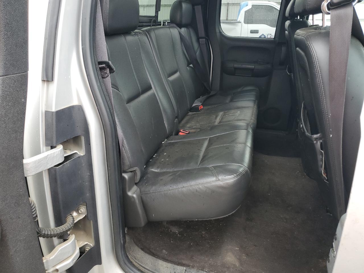 2011 Chevrolet Silverado C1500 lt