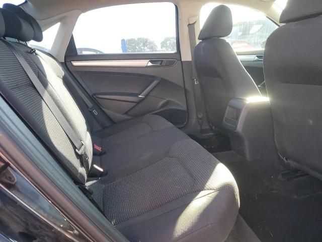 2017 Volkswagen Passat s