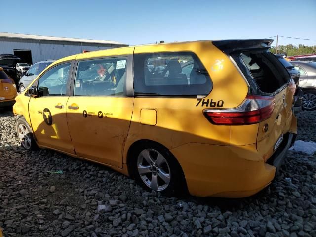 2016 Toyota Sienna